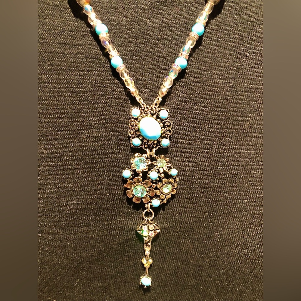 Handcrafted pendant necklace-vintage & new. AB crystals shades of turquoise - Picture 3 of 13